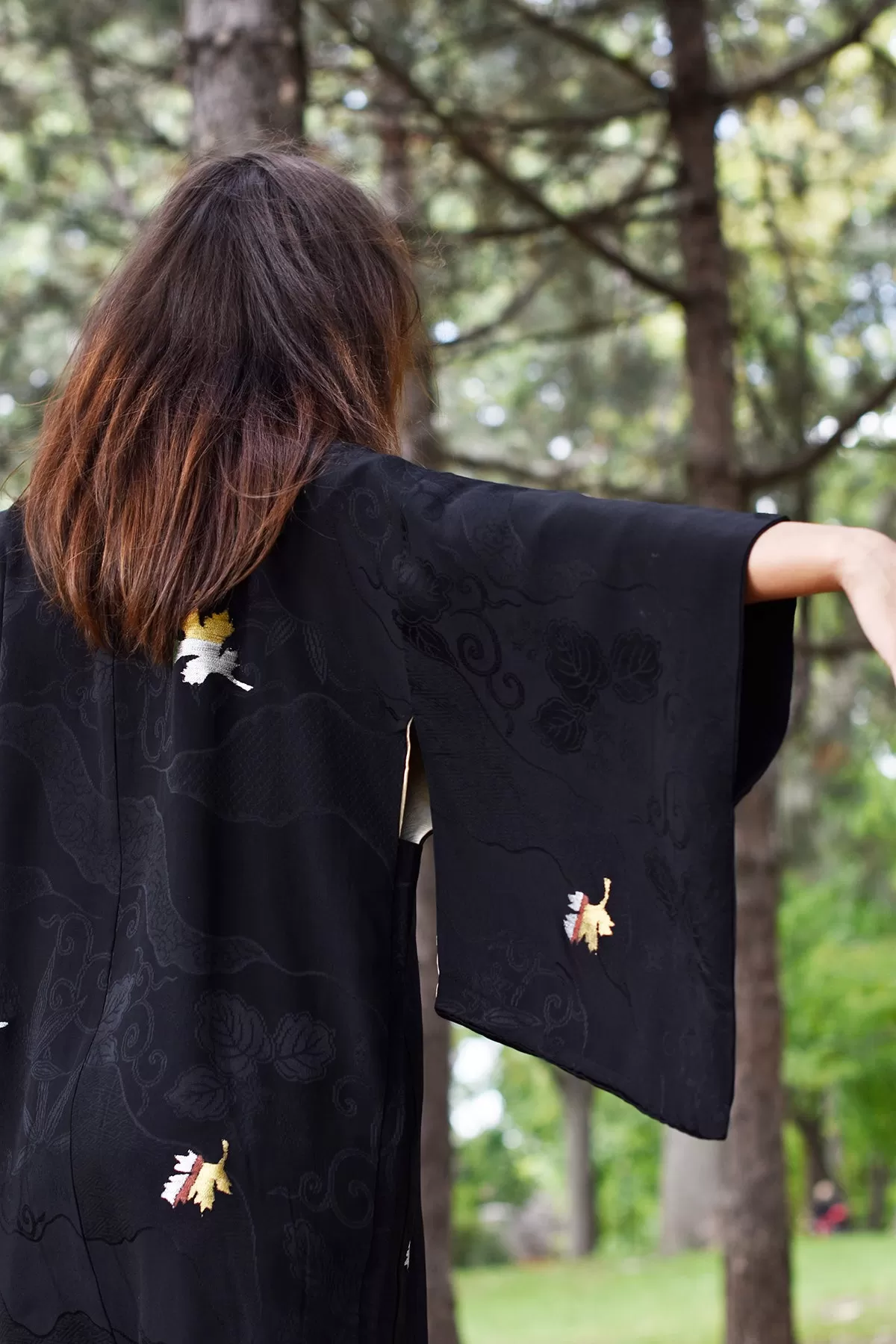 New Arrival ! Vintage Haori/Kimono Black Leaves 1970s