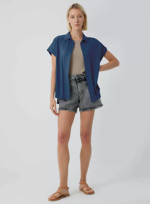 Stretch Linen Short Sleeve Button Down Shirt in Bleu Taormina