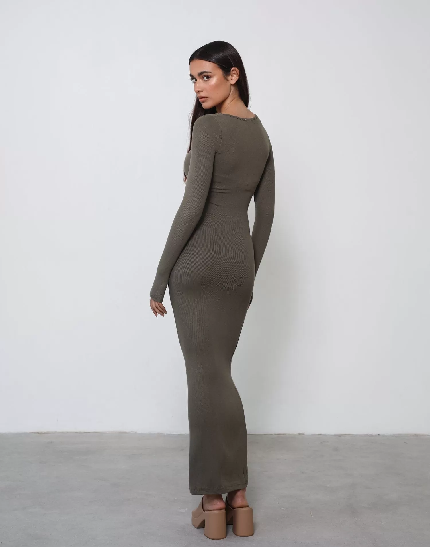 Zamira Long Sleeve Maxi Dress (Khaki)